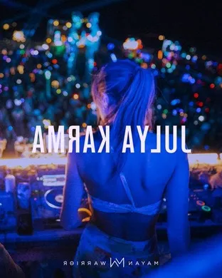 Julya Karma & Whitesquare